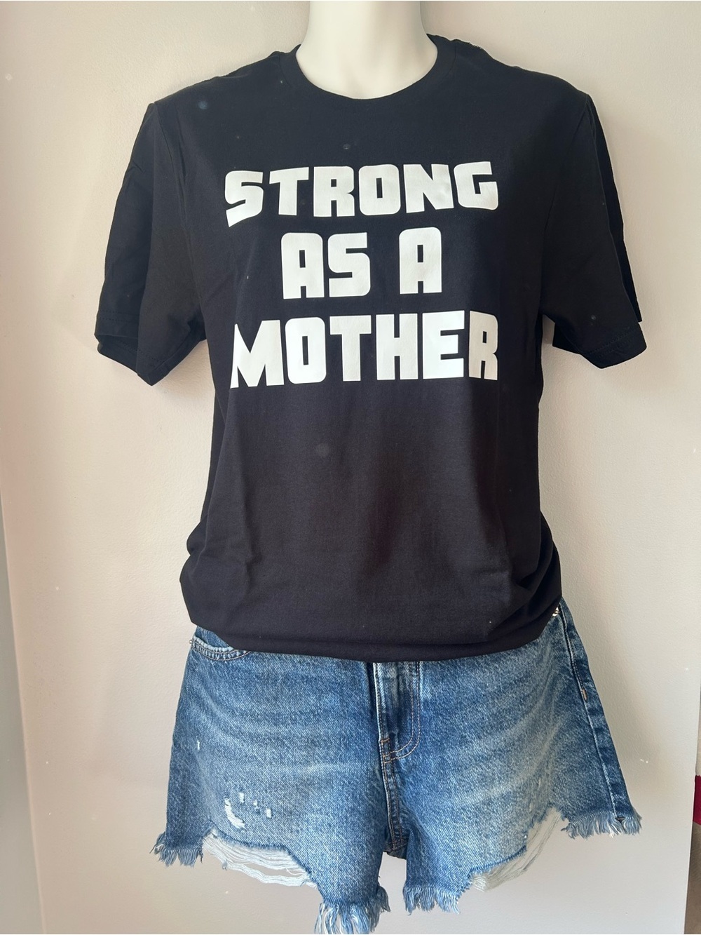 NWOT Black Graphic Tee “Strong as a Mother”